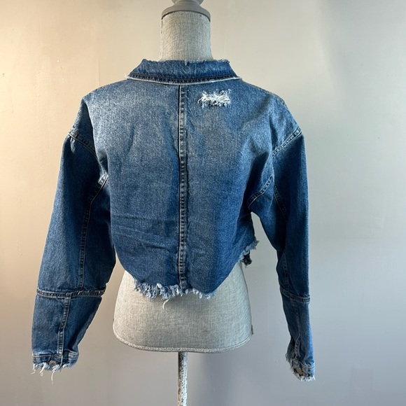 Zara Womens Distressed Denim Medium Wash High Low Jean Jacket Size Small Western - Picture 4 of 16